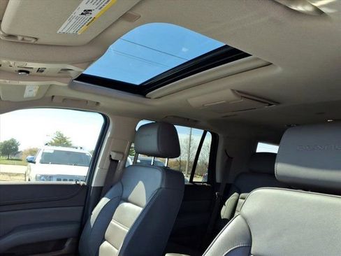 Used 2020 GMC Yukon Denali w/ Open Road Package image 24