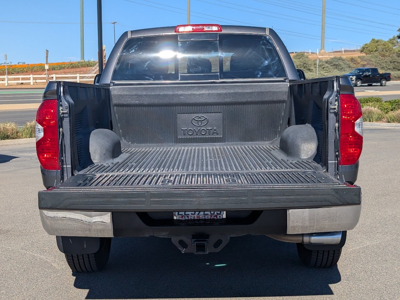 Used 2017 Toyota Tundra SR5 RWD image 9