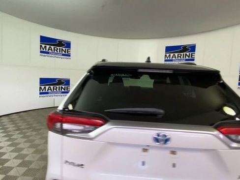 Used 2020 Toyota RAV4 XSE image 9