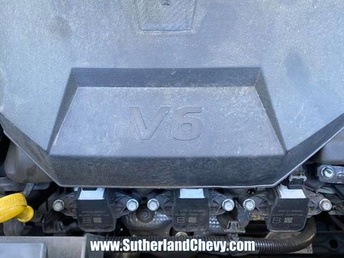 Used 2025 Kia Carnival FWD image 44