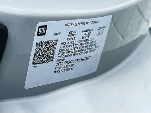 Used 2025 Chevrolet Corvette 2LT w/ Stealth Interior Trim Package image 32