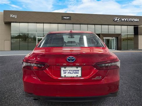 Used 2023 Toyota Camry XLE image 6