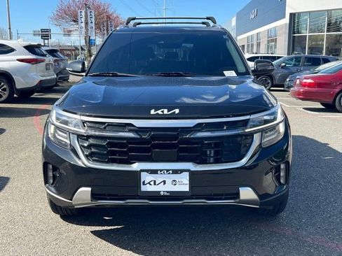 Certified 2024 Kia Seltos SX w/ SX Sunroof Package image 4