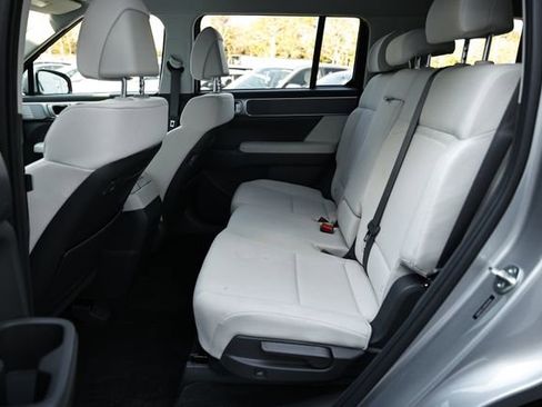 Used 2024 Hyundai Santa Fe SE image 25