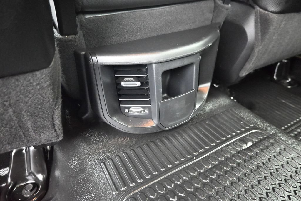 Used 2022 RAM 3500 Tradesman w/ Chrome Appearance Group AWD/4WD image 30