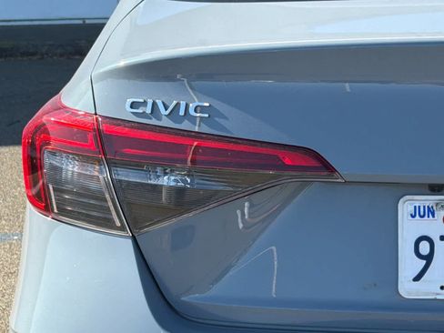 Used 2023 Honda Civic Sport image 22