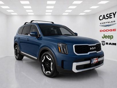 Used 2023 Kia Telluride S w/ S Sunroof Package