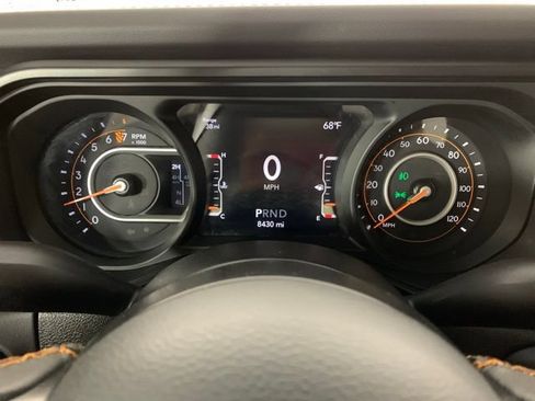 Used 2024 Jeep Gladiator Mojave AWD/4WD image 24