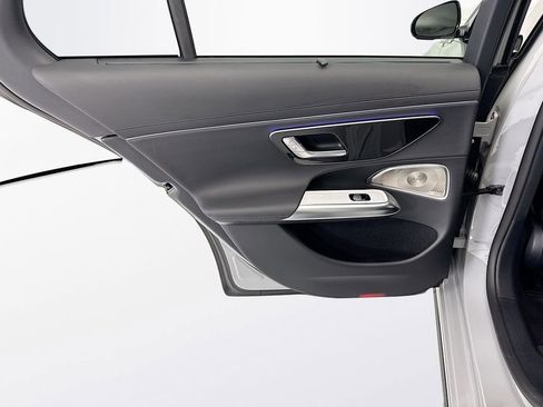 Used 2026 Mercedes-Benz E 450 4MATIC Sedan image 25