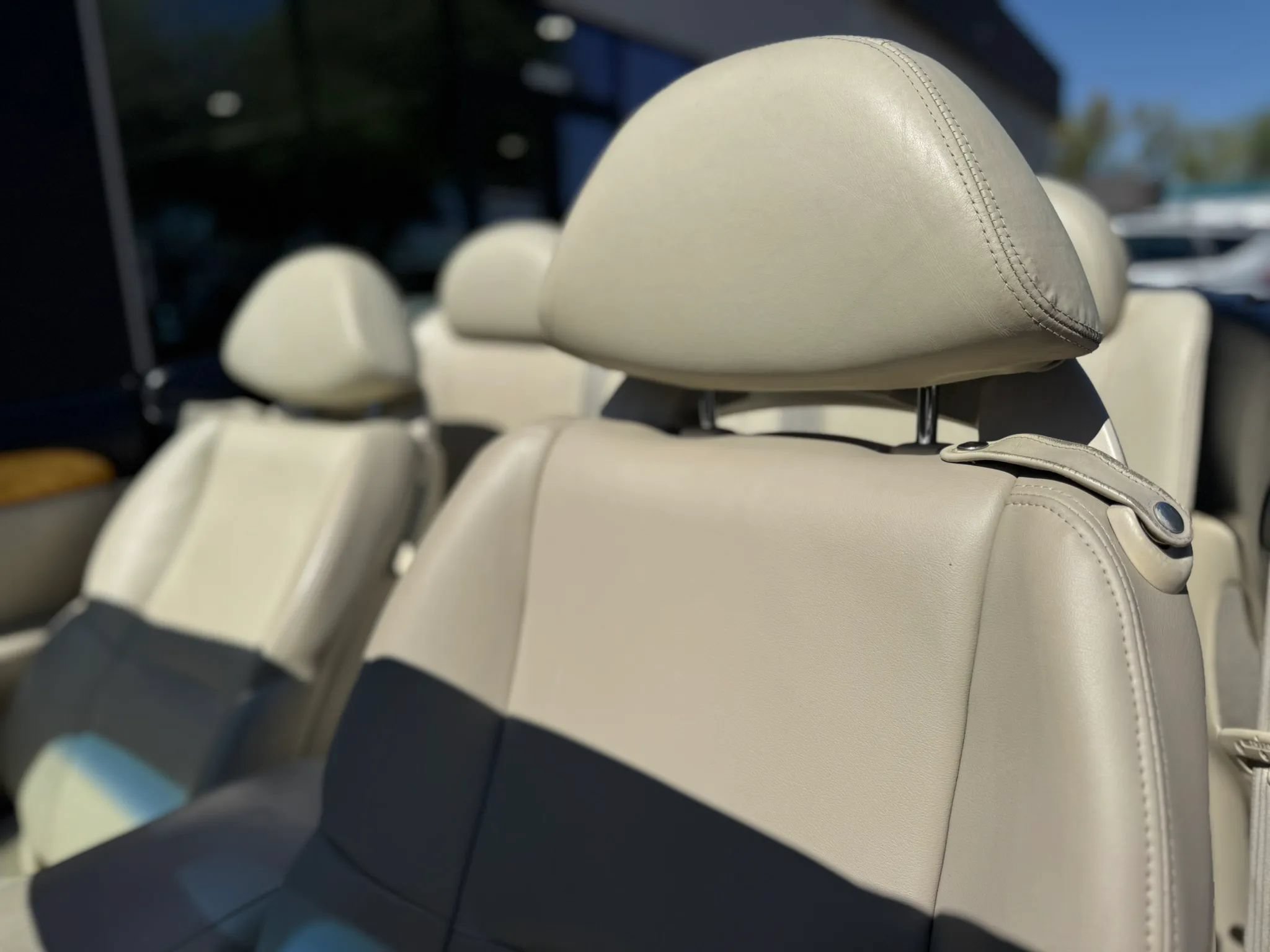 Used 2005 Lexus SC 430 Convertible RWD image 11