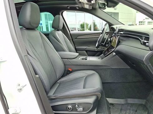 Certified 2024 Maserati Grecale Modena AWD/4WD image 28