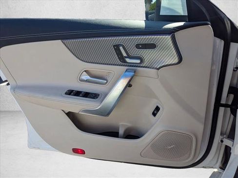 Used 2025 Mercedes-Benz CLA 250 4MATIC image 12