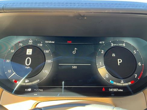 Used 2023 Land Rover Range Rover SE image 5