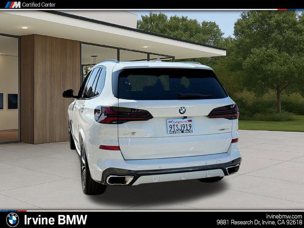 Used 2026 BMW X5 sDrive40i w/ M Sport Package RWD image 11