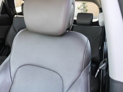 Used 2017 Hyundai Santa Fe Sport FWD image 25