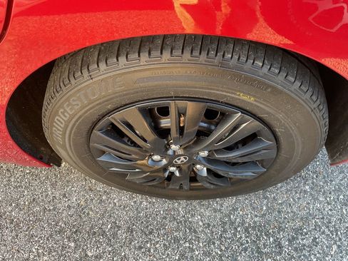 Used 2019 Hyundai Elantra SE image 6