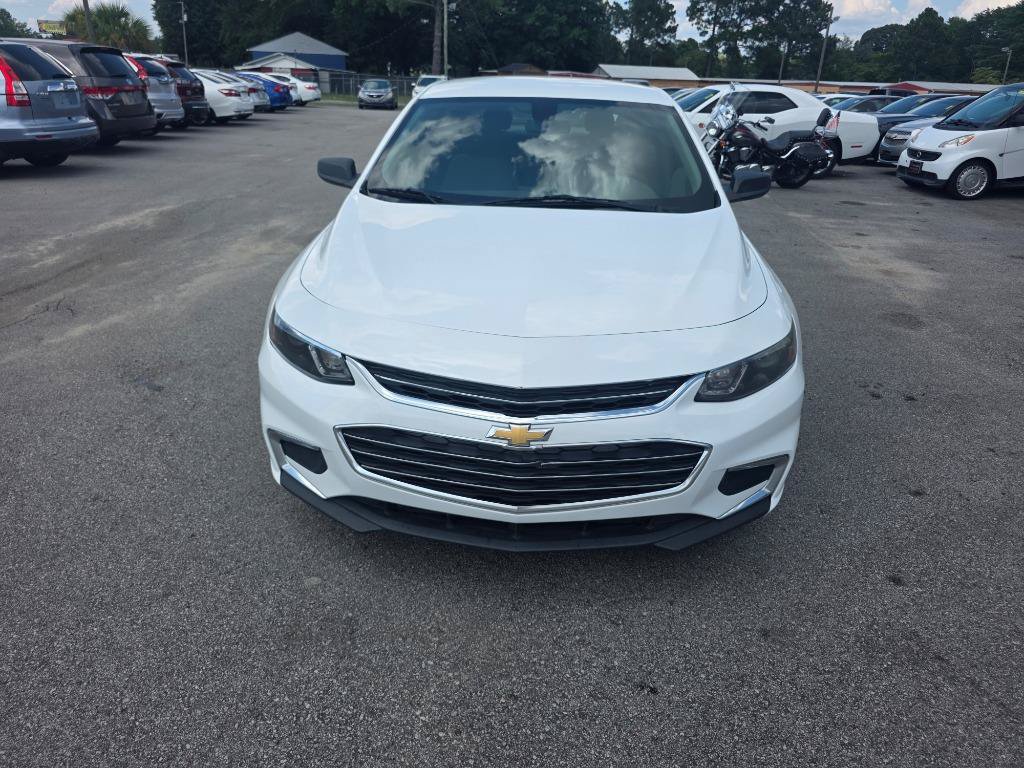 Used 2018 Chevrolet Malibu LS FWD image 1