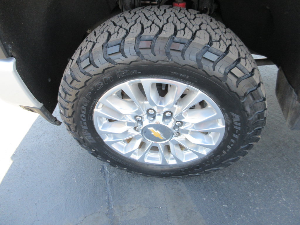 Certified 2022 Chevrolet Silverado 2500 High Country w/ Safety Package II AWD/4WD image 14