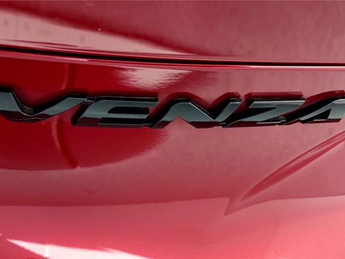 Certified 2023 Toyota Venza Nightshade image 13