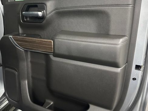 Used 2019 Chevrolet Silverado 1500 LT Trail Boss AWD/4WD image 33