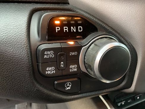 Used 2019 RAM 1500 Big Horn AWD/4WD image 24