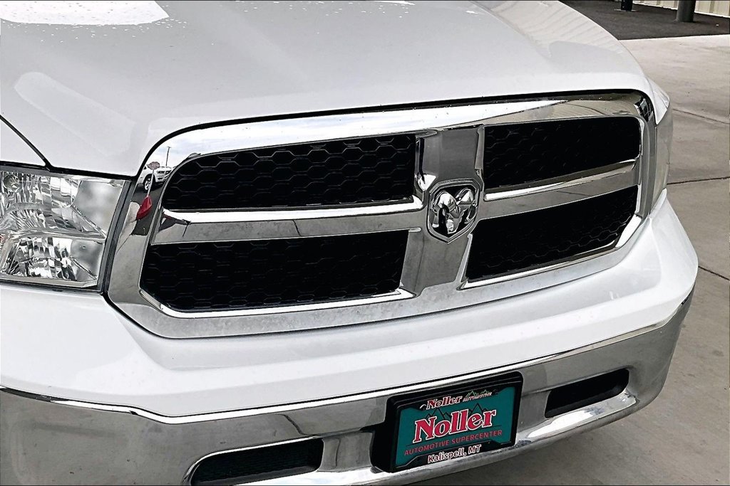 Used 2020 RAM 1500 Classic SLT AWD/4WD image 28
