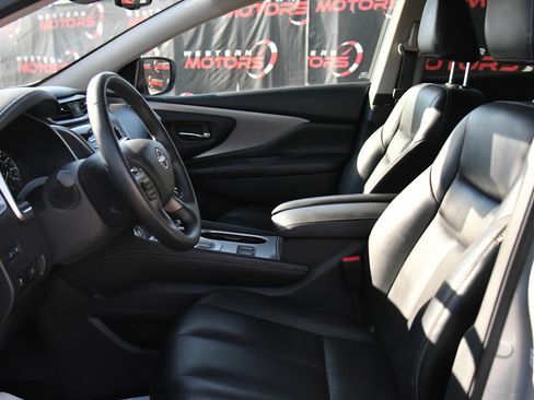 Used 2023 Nissan Murano SV image 18