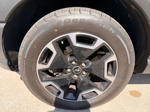 Used 2021 Ford Bronco Sport Outer Banks w/ Outer Banks Package (96D) image 42