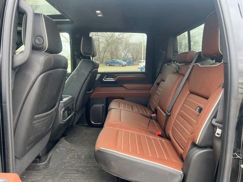 Used 2024 GMC Sierra 2500 Denali Ultimate AWD/4WD image 17