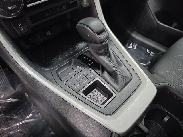Certified 2025 Toyota RAV4 XLE AWD/4WD image 25