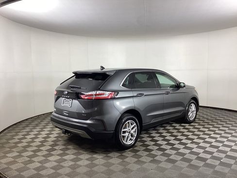 Used 2023 Ford Edge SEL w/ Convenience Package image 2