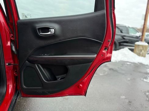 Used 2021 Jeep Compass Trailhawk image 19