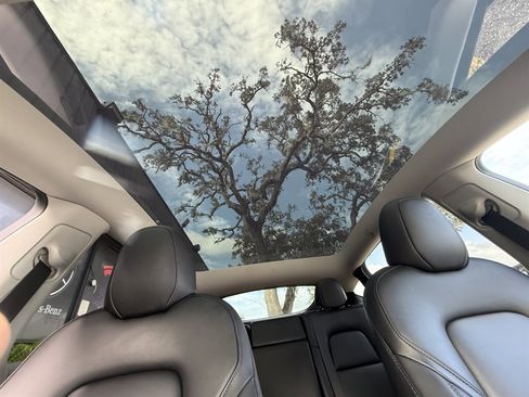 Used 2023 Tesla Model Y Long Range image 19