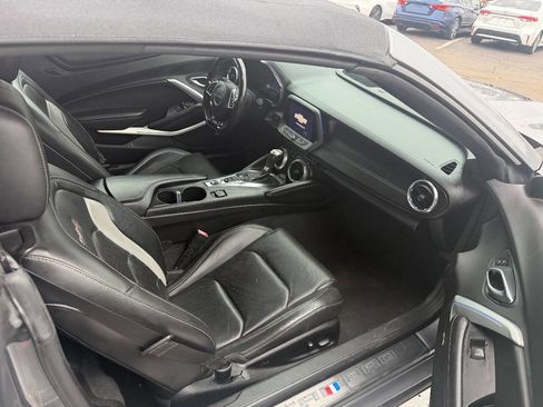 Used 2019 Chevrolet Camaro SS image 9
