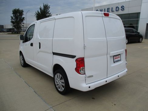 Used 2020 Nissan NV200 SV FWD image 3