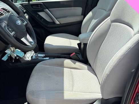 Used 2018 Subaru Forester 2.5i Premium w/ Protection Package #1 AWD/4WD image 16