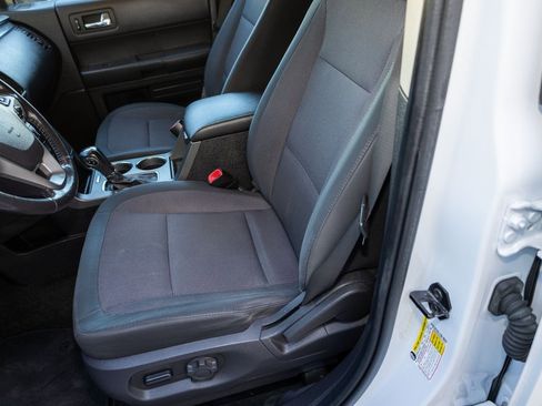 Used 2015 Ford Flex SE image 10