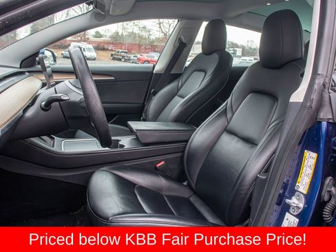 Used 2022 Tesla Model 3 Standard Range image 13