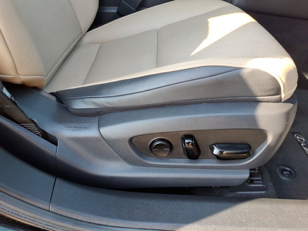 Used 2019 Lexus ES 350 w/ Premium Package FWD image 12