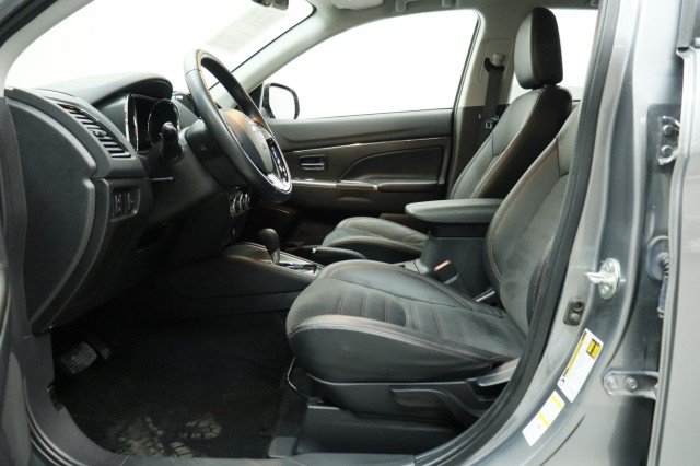 Used 2023 Mitsubishi Outlander Sport SE AWD/4WD image 7