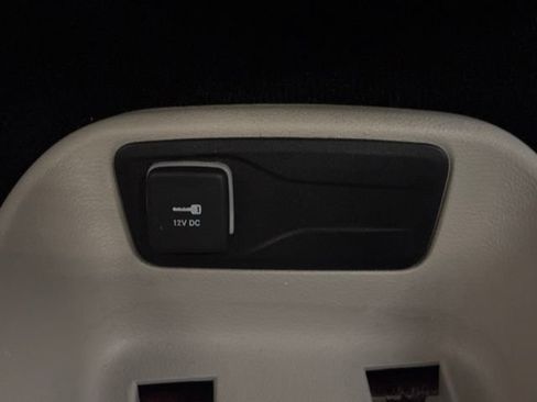 Used 2023 Chrysler Voyager LX FWD image 24