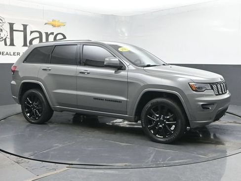 Used 2021 Jeep Grand Cherokee Laredo AWD/4WD image 6