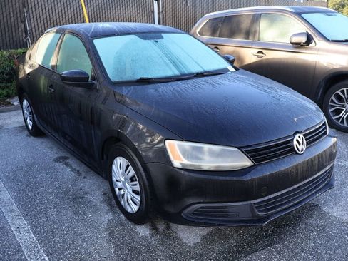 Used 2011 Volkswagen Jetta Sedan image 6