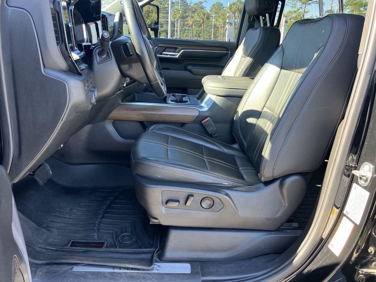 Used 2024 Chevrolet Silverado 3500 High Country w/ High Country Premium Package AWD/4WD image 16