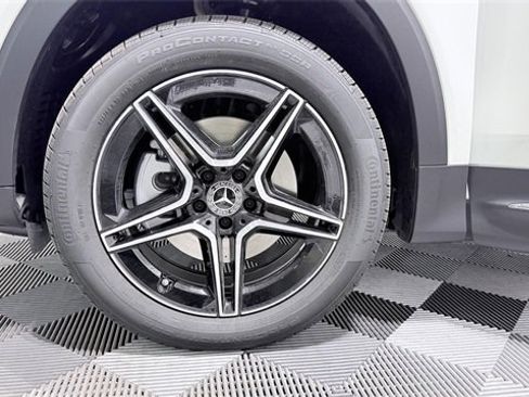 New 2026 Mercedes-Benz GLB 250 4MATIC image 8