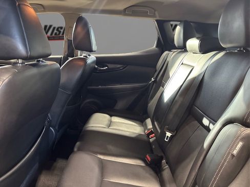 Used 2021 Nissan Rogue Sport SL w/ Premium Package image 10