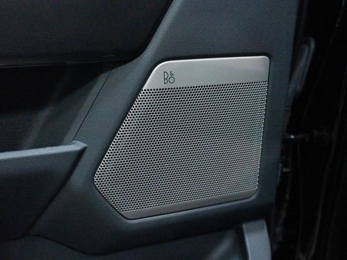 Used 2022 Ford F150 XLT w/ Equipment Group 302A High image 18