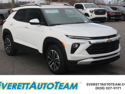 New 2026 Chevrolet TrailBlazer LT w/ Convenience Package image 1