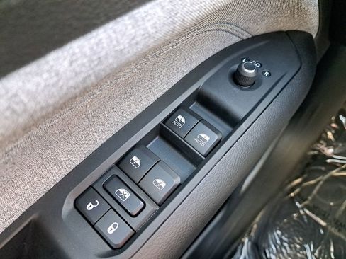 Used 2025 Jeep Compass Sport AWD/4WD image 25