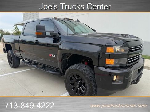 Used 2018 Chevrolet Silverado 2500 LT w/ Midnight Edition AWD/4WD image 38